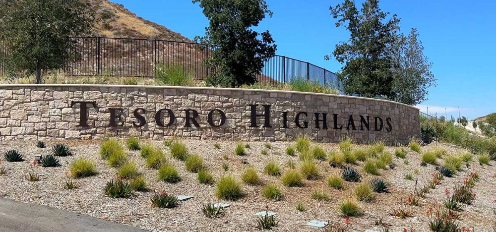 Tesoro Highlands Community Signage