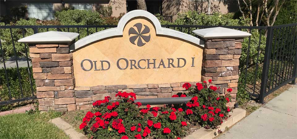 Old Orchard Community Sign