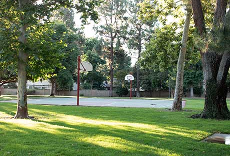 Valencia Glen Park Basketball Court