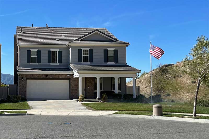 Stetson Ranch Home With American Flag