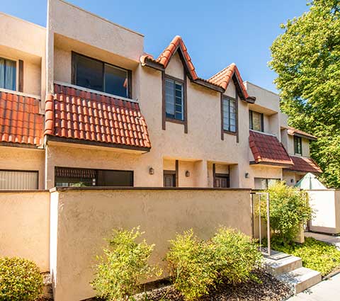 Tres Robles Townhome Exterior