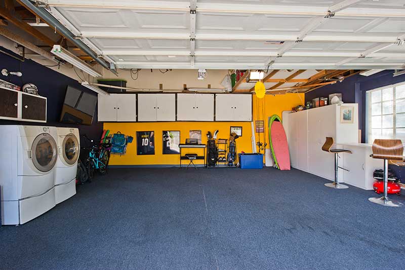 Upgraded Garage at Pueblo Dr Home