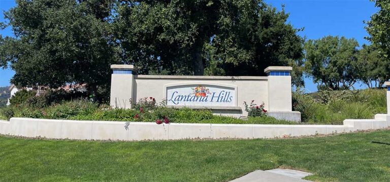 Lantana Hills Neighborhood in Newhall, CA