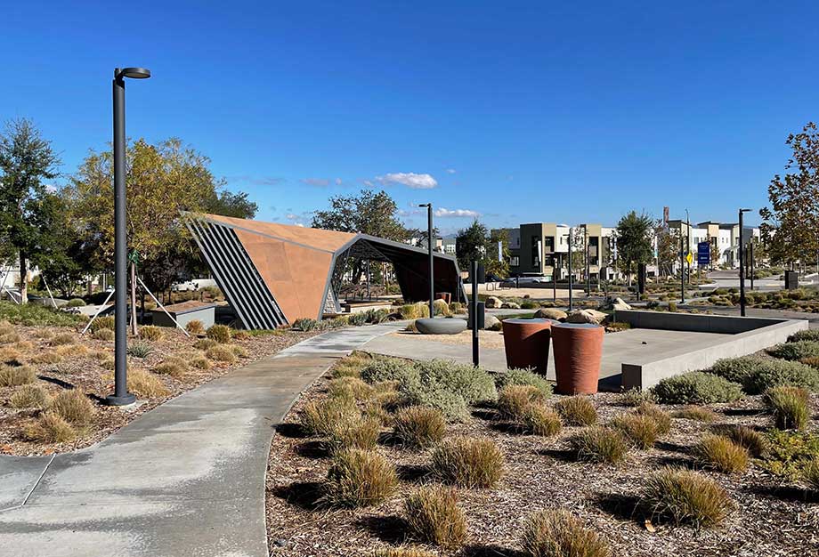 Trail to Park Area in FivePoint Valencia