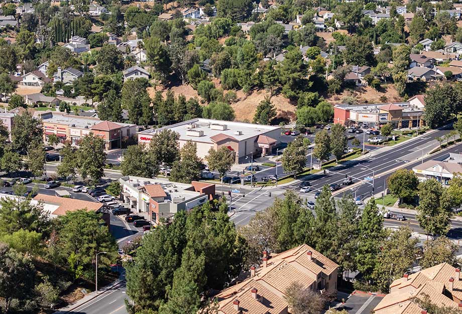 Shopping Centers at Seco Canyon Rd and Copper Hill Dr in Saugus CA