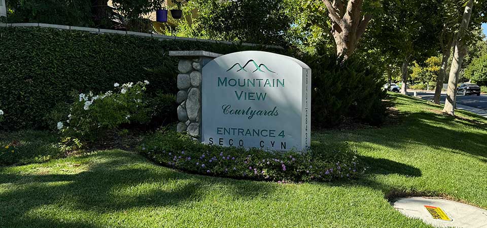 Sign at Entrance to Mountain View Courtyards