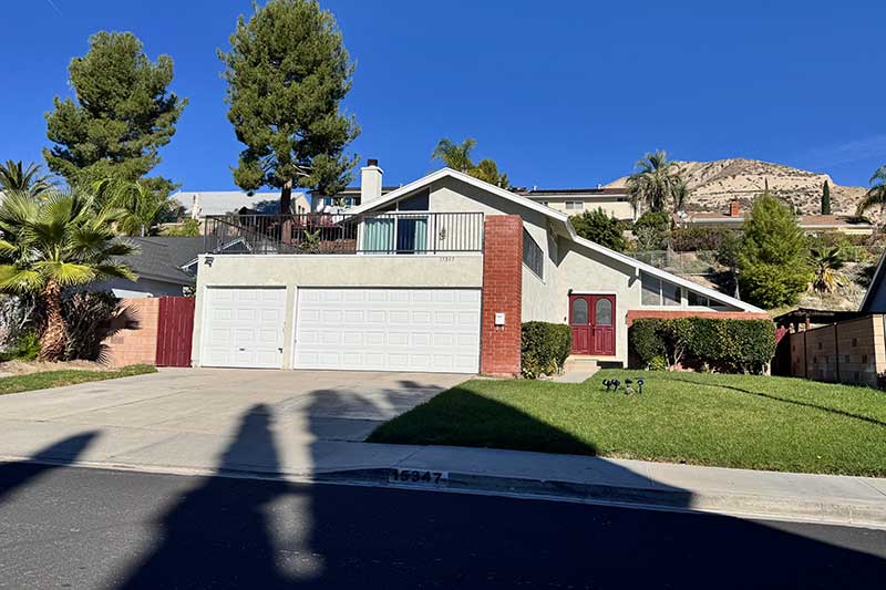 Classic Two Story Home in the Pinetree Neighborhood