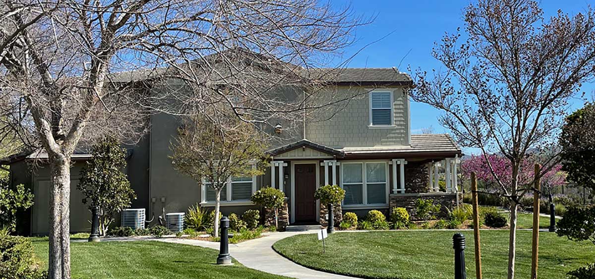 Lovely Townhomes in Valencia Westcreek
