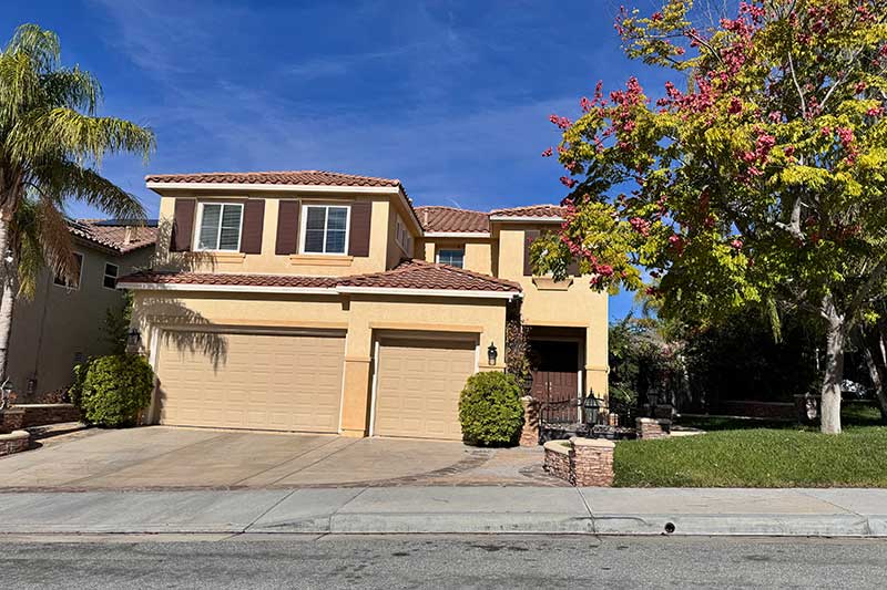 Two Story Home With 3 Car Garage in Sunset Heights