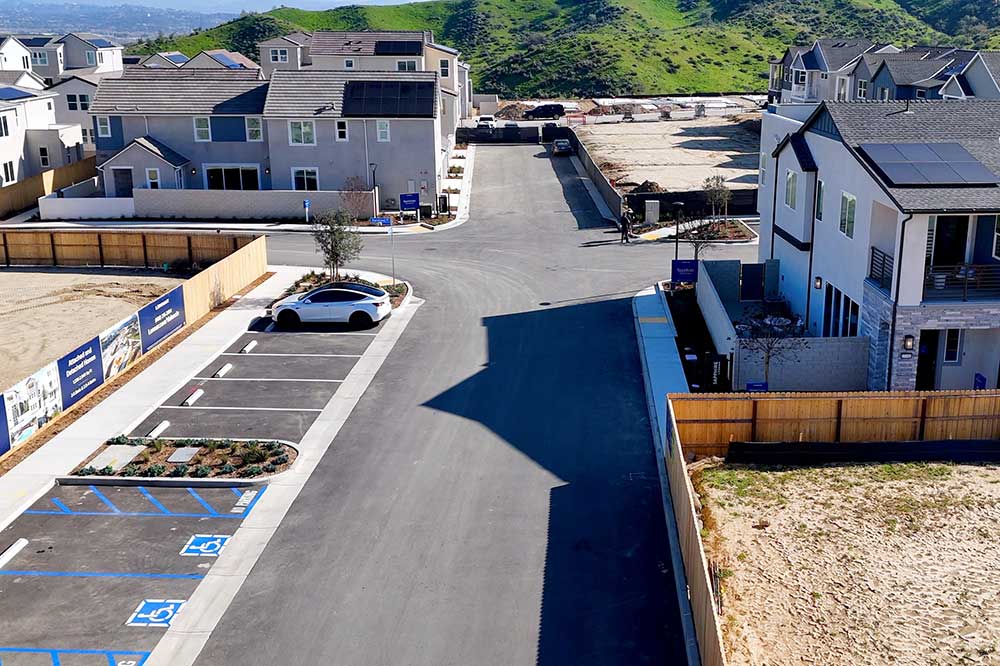 Peregrine Ct in Valencia CA