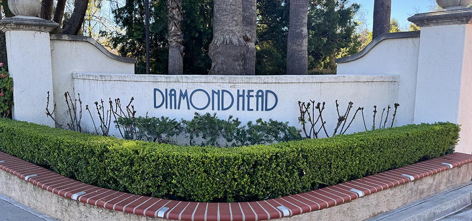 Diamond Head Neighborhood Signage at Entrance