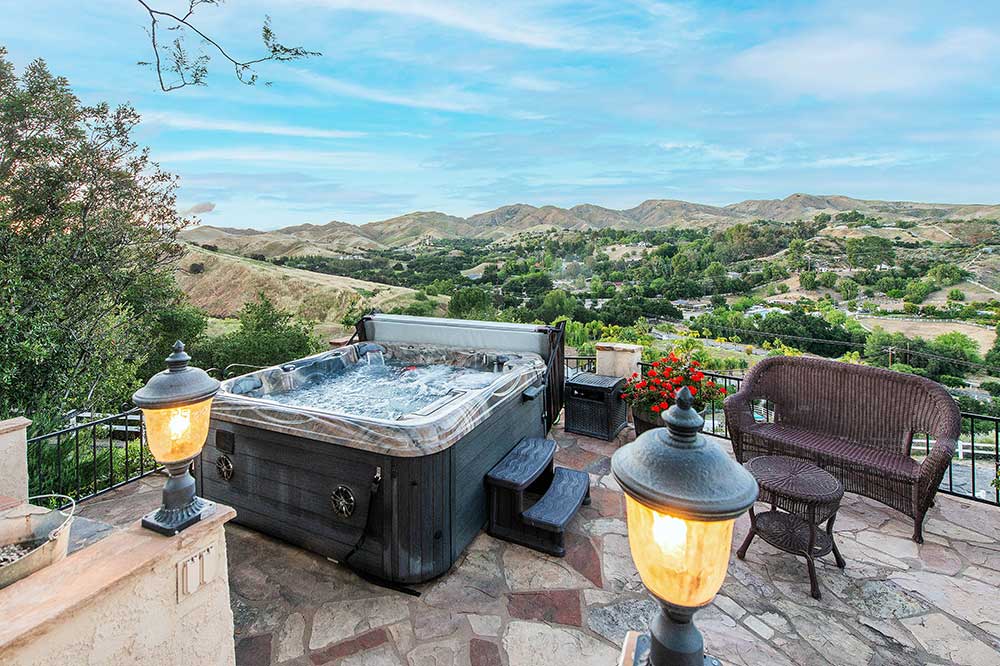Spa and View at Hasley Canyon Home
