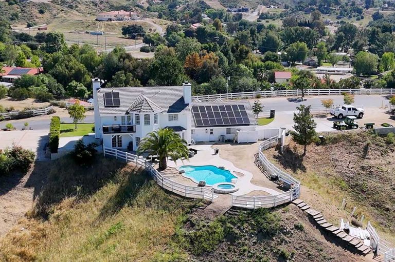 White 2 Story Home with Pool in Hasley Canyon