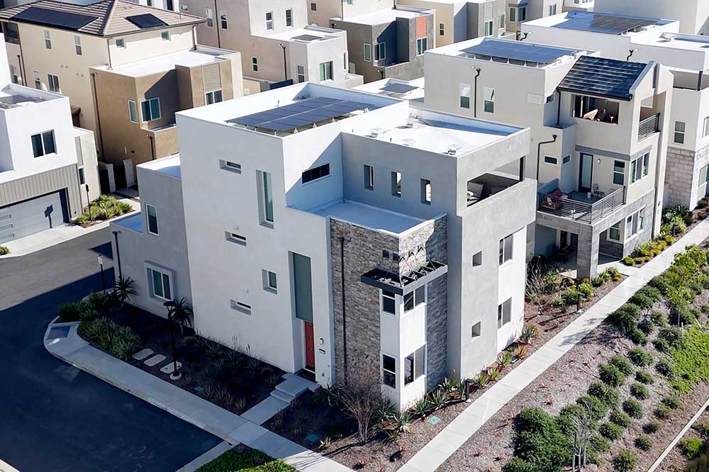 3 Story Home in the Rosemist Neighborhood of Valencia CA